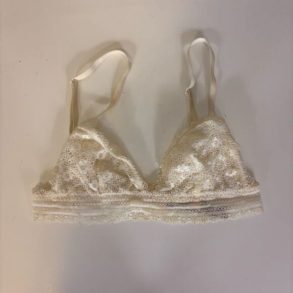 Victoria's Secret Ivory Sheer Lace Triangle Bralette Bra Small - Picture 1 of 6